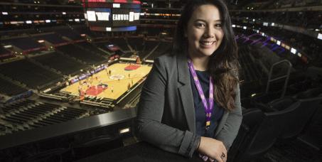 Claudia Cruz in an arena.